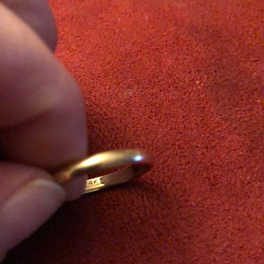 14k Gold Wedding Band. Sz 7
